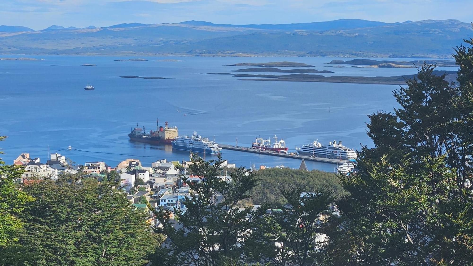 Mirador Del Beagle Hosteria Ushuaia Esterno foto