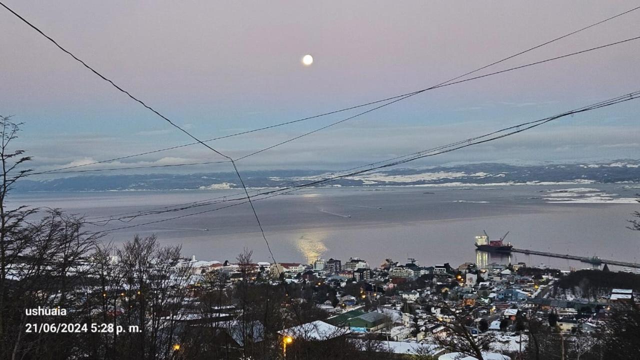 Mirador Del Beagle Hosteria Ushuaia Esterno foto