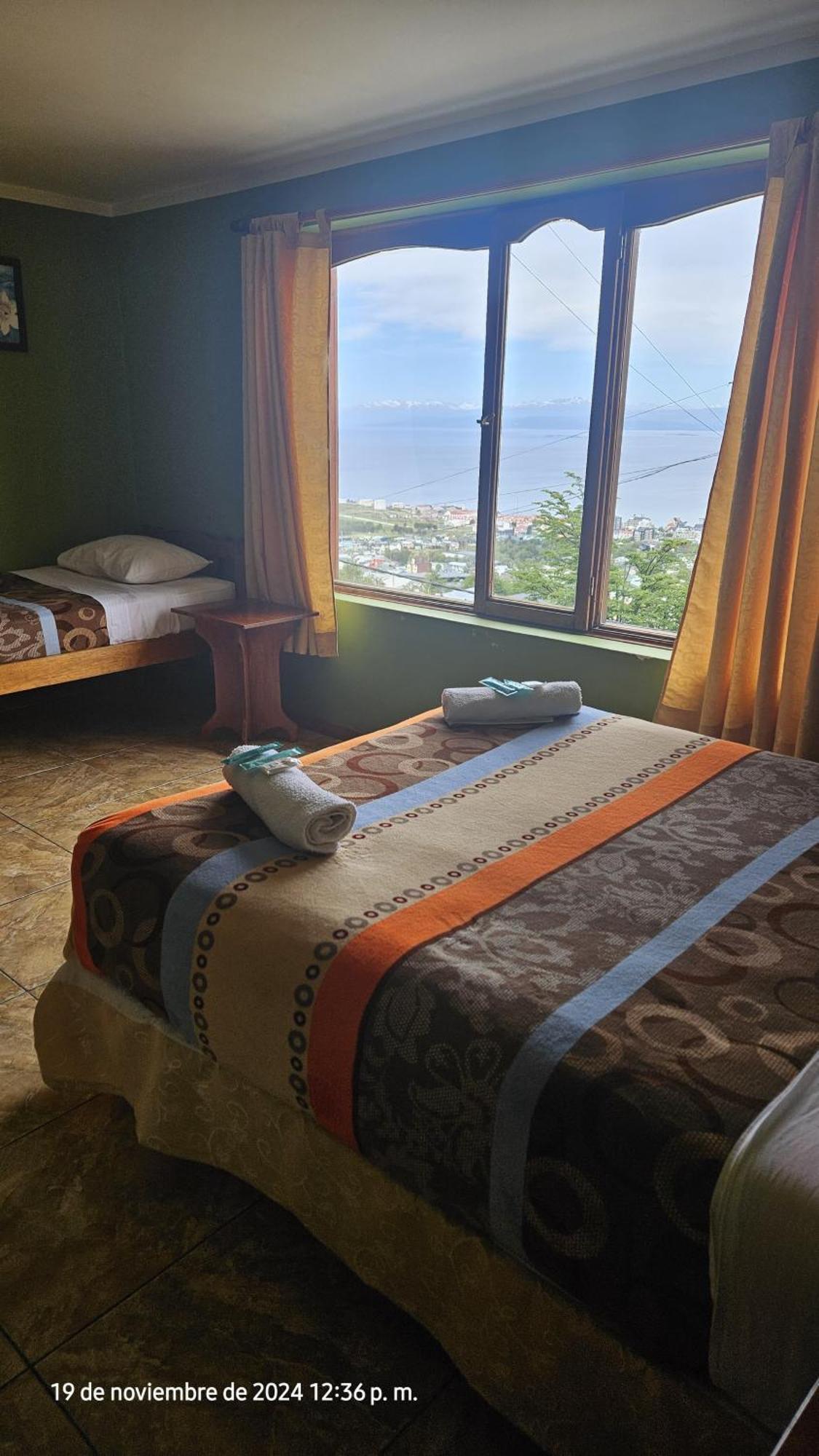 Mirador Del Beagle Hosteria Ushuaia Esterno foto
